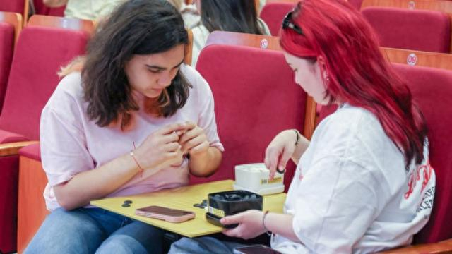 皇冠体育投注-世界大学生围棋锦标赛7月在沪举行!一盘棋,让世界青年在复旦读懂中国|复旦大学|上海|中国围棋协会|赛事|留学生_新浪体育_新浪新闻